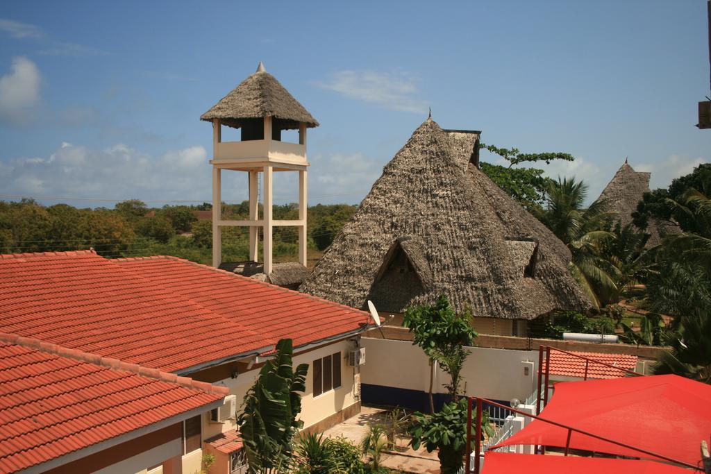The Bright Star Resort Диани Бийч Екстериор снимка