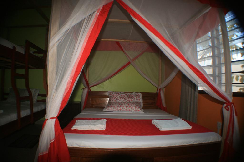 The Bright Star Resort Диани Бийч Екстериор снимка