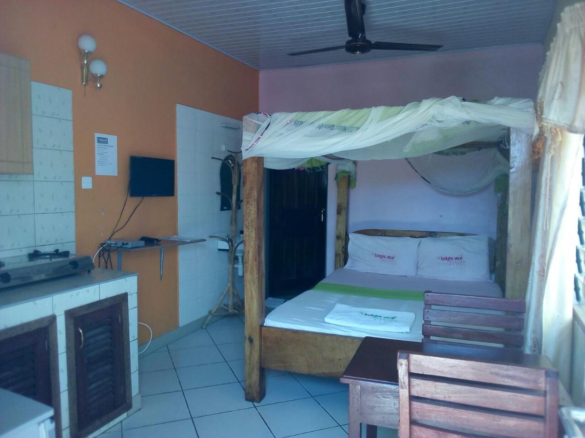The Bright Star Resort Диани Бийч Екстериор снимка