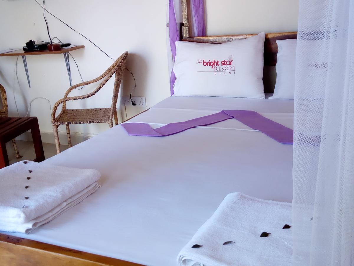 The Bright Star Resort Диани Бийч Екстериор снимка