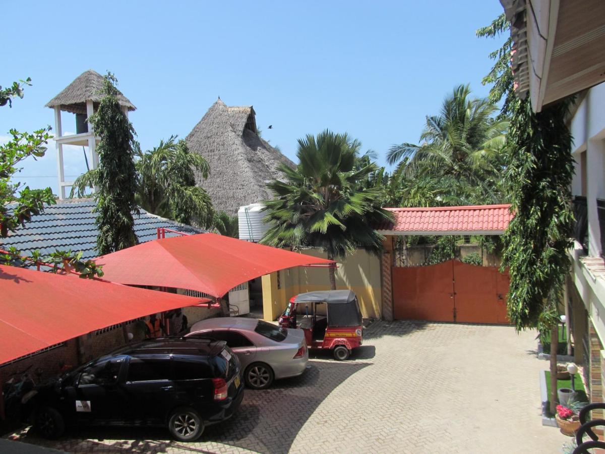 The Bright Star Resort Диани Бийч Екстериор снимка