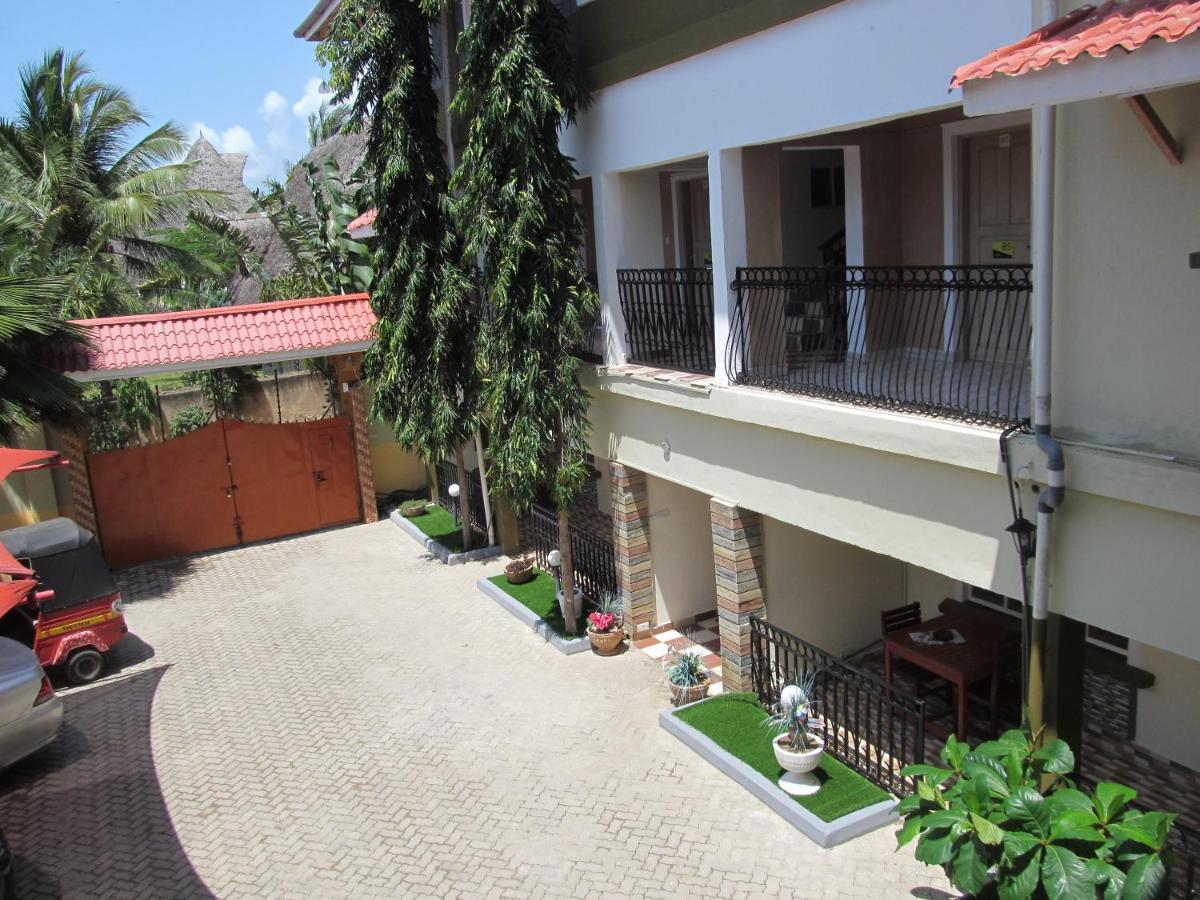The Bright Star Resort Диани Бийч Екстериор снимка