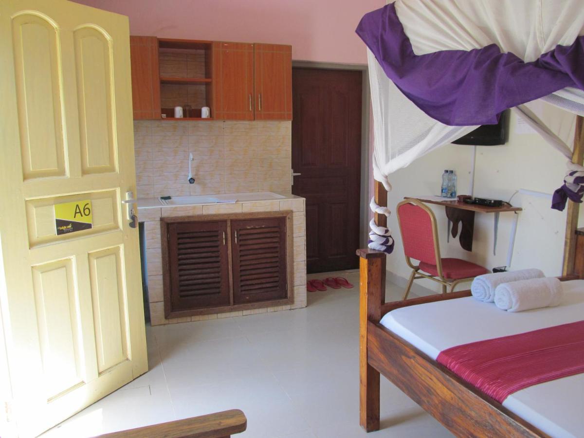 The Bright Star Resort Диани Бийч Екстериор снимка
